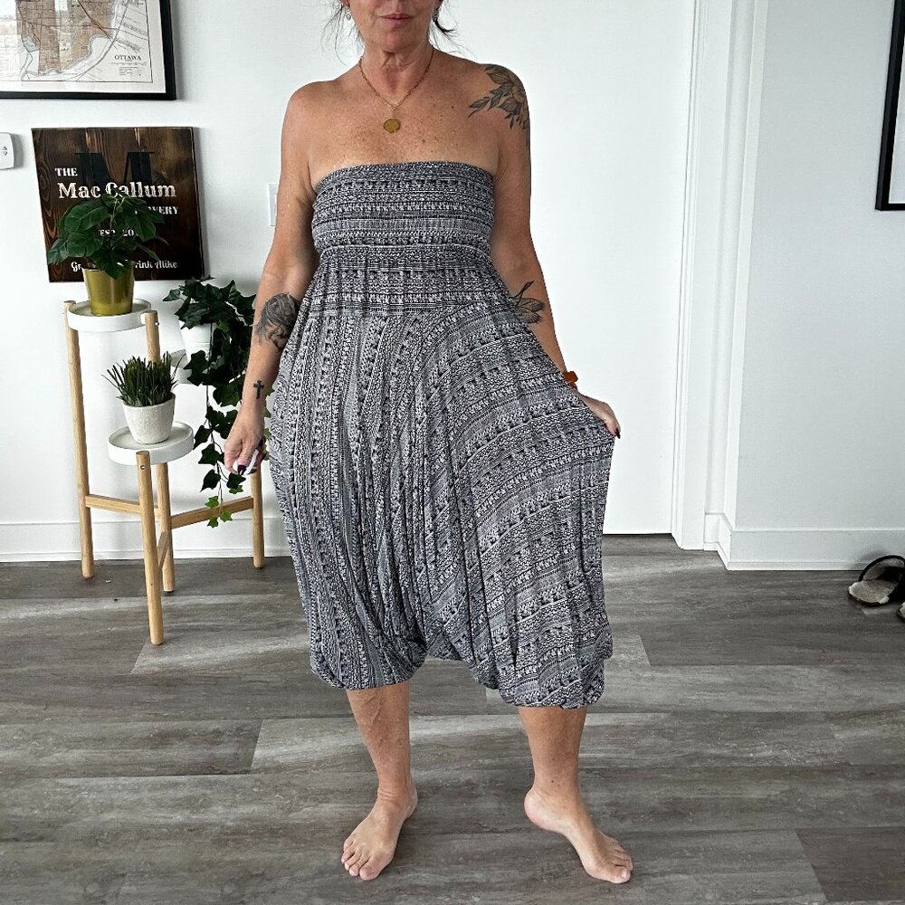 Harem Pants/Romper, One Size, Black and White